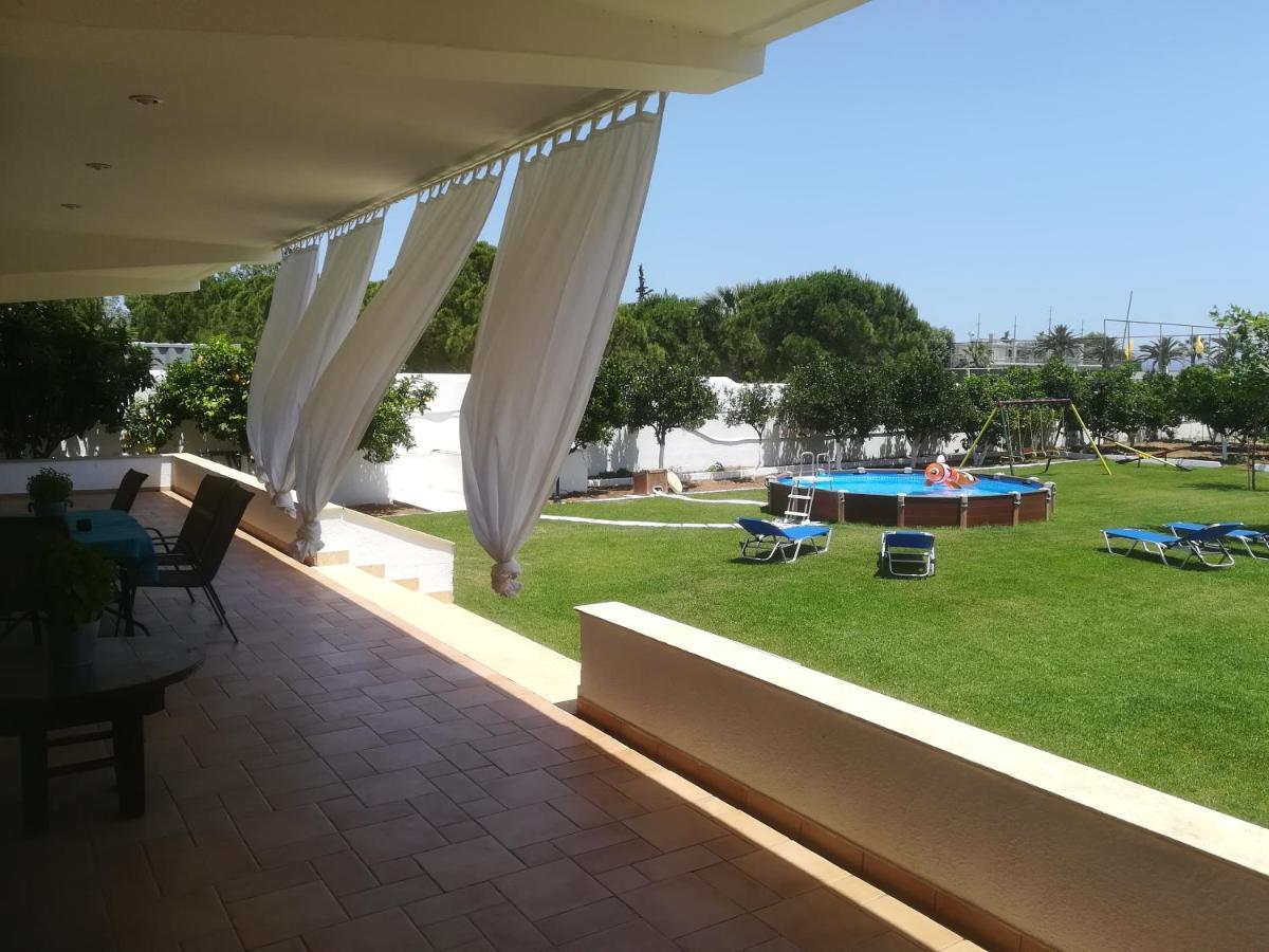Marathon Beachside Villa 100M From The Beach สคีเนียส ภายนอก รูปภาพ