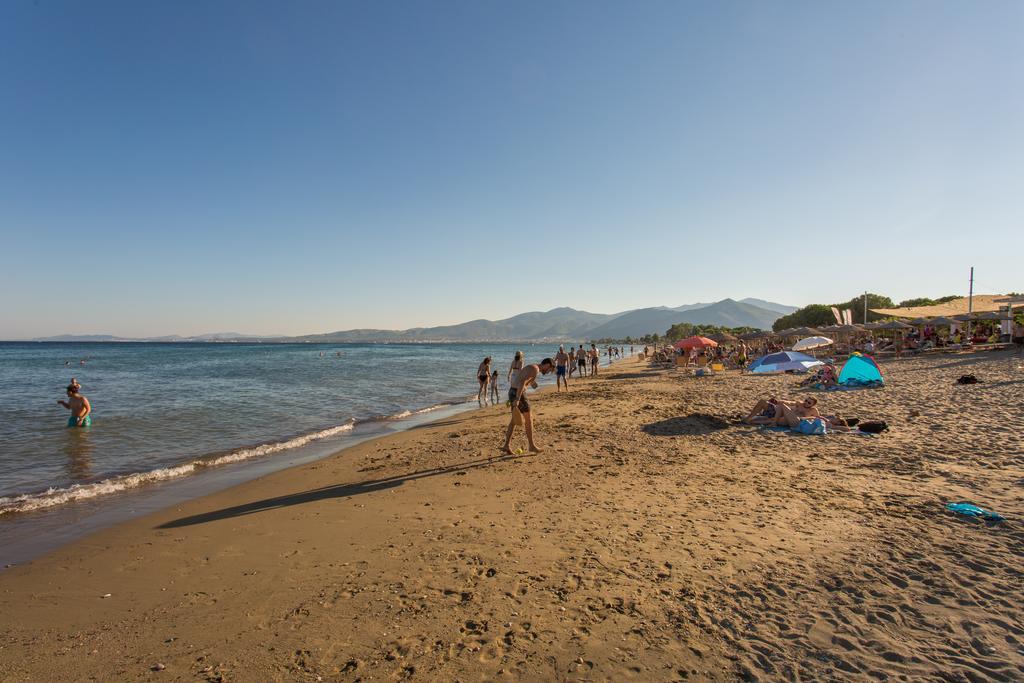 Marathon Beachside Villa 100M From The Beach สคีเนียส ภายนอก รูปภาพ