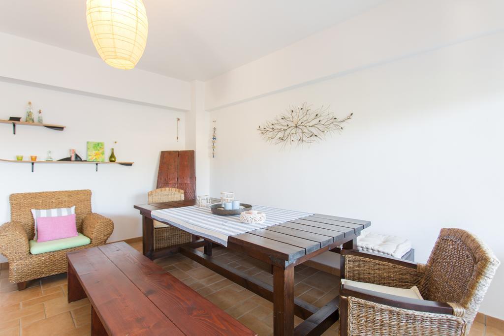Marathon Beachside Villa 100M From The Beach สคีเนียส ภายนอก รูปภาพ