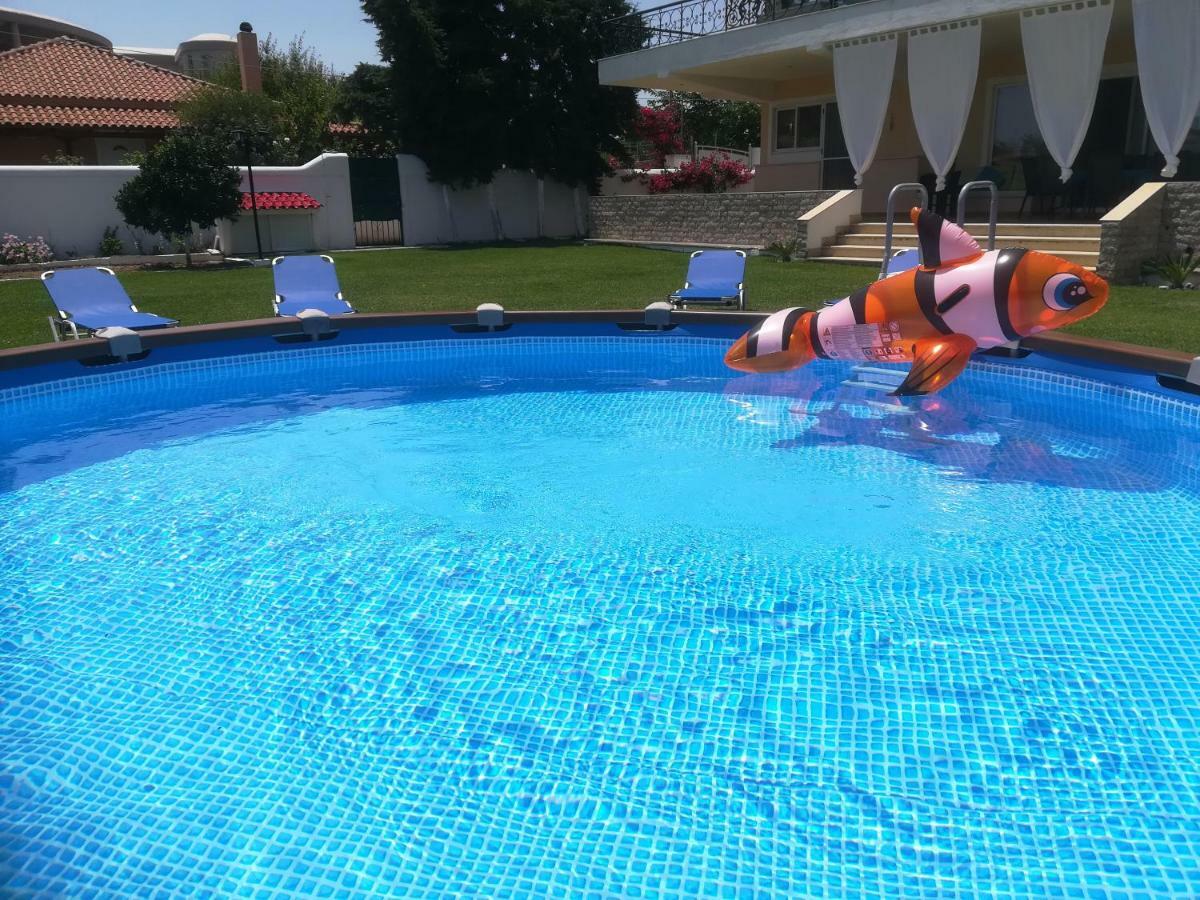 Marathon Beachside Villa 100M From The Beach สคีเนียส ภายนอก รูปภาพ