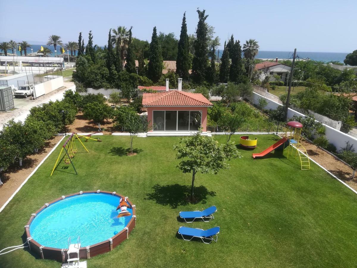 Marathon Beachside Villa 100M From The Beach สคีเนียส ภายนอก รูปภาพ